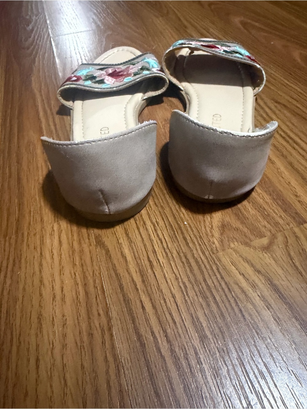 Restricted Brand Floral Stitching Women’s Embroidered Boho Cottagecore Flats 7.5 - Picture 3 of 7